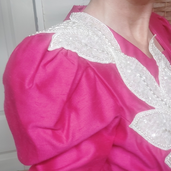 Vintage two piece suit dress Raspberry Pink, Peplum Jacket, Embroidered 1950's - Picture 11 of 16